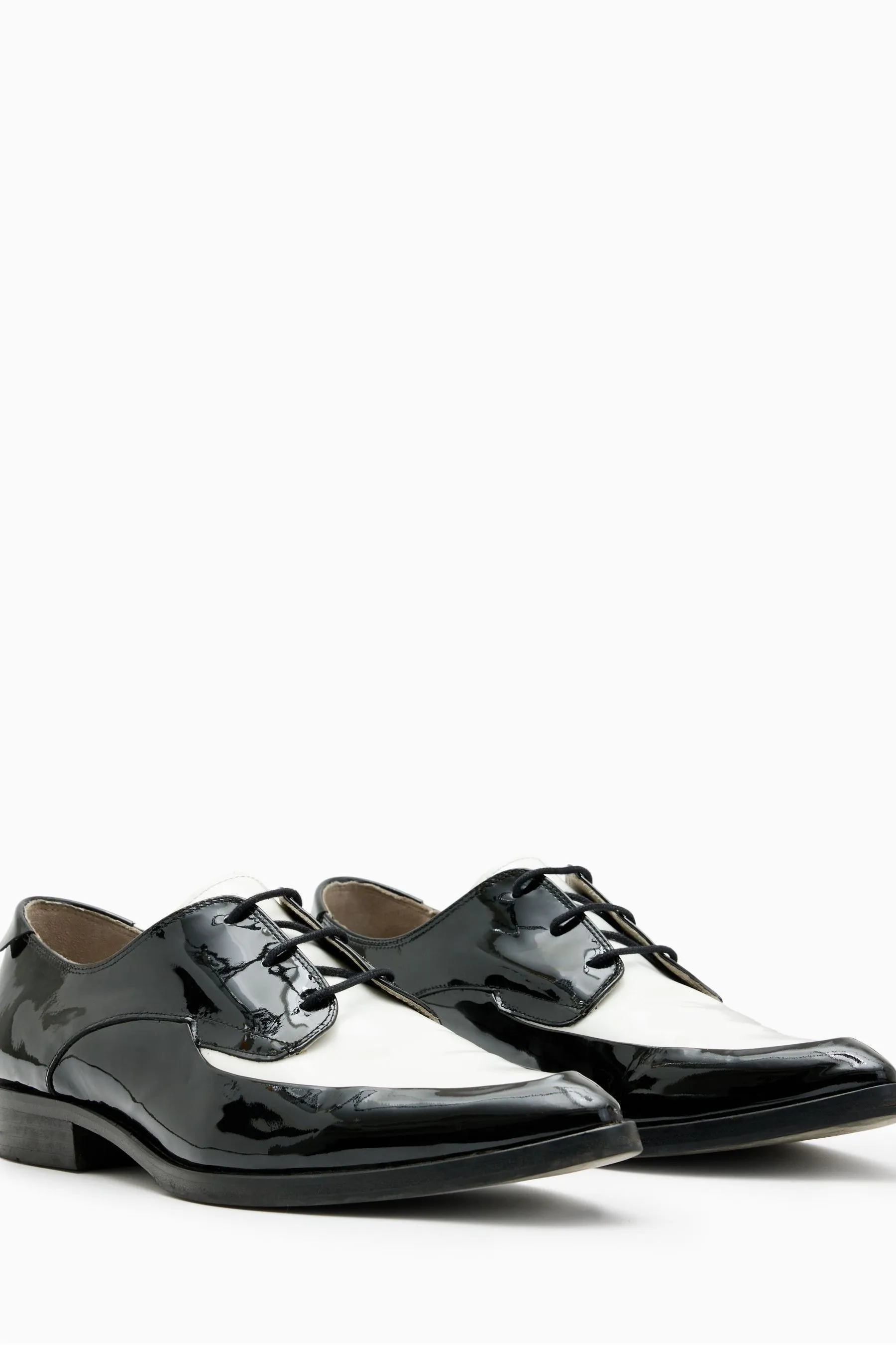 AllSaints - Lex - Scarpe in vernice Pizzo