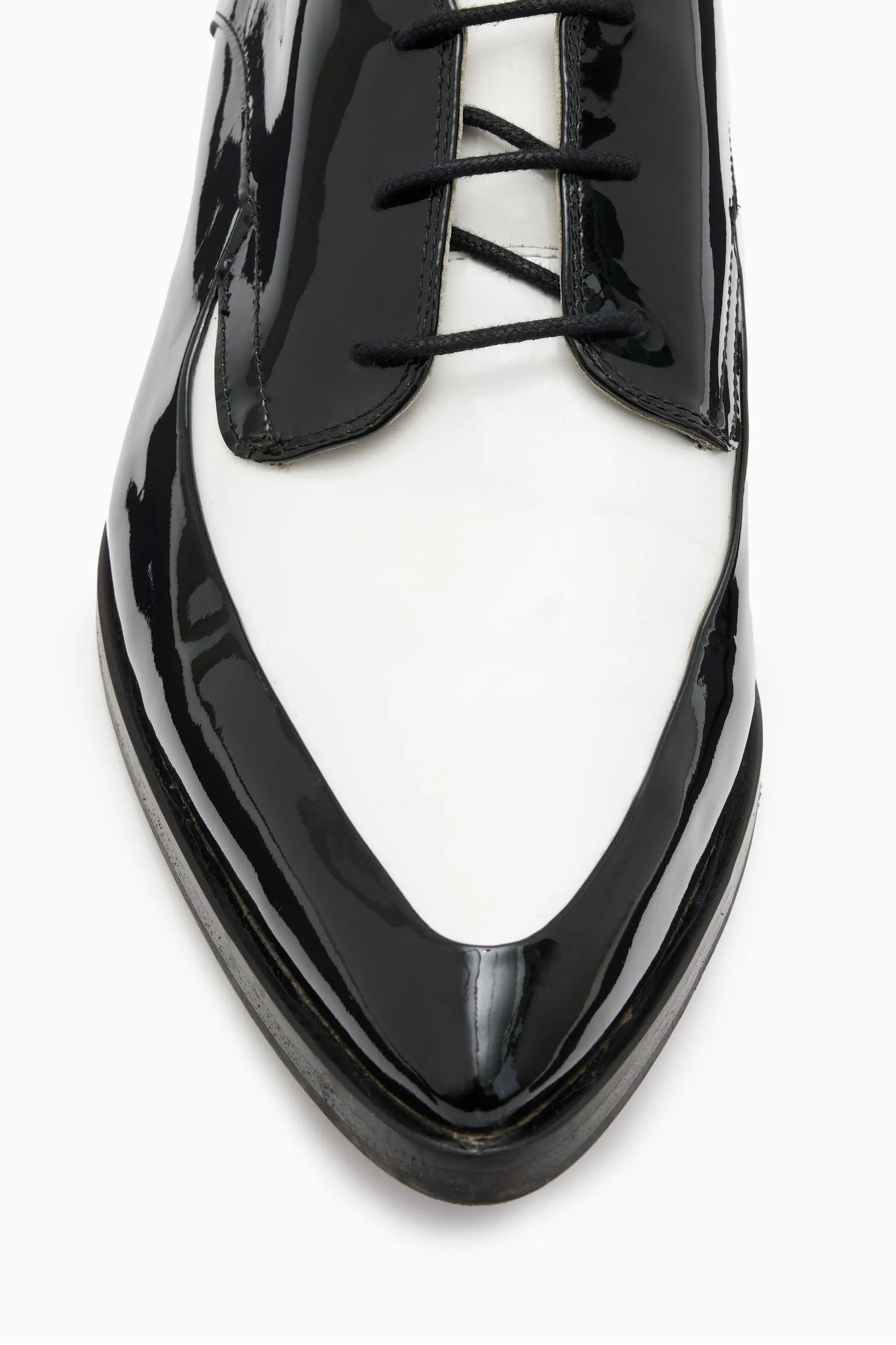 AllSaints - Lex - Scarpe in vernice Pizzo