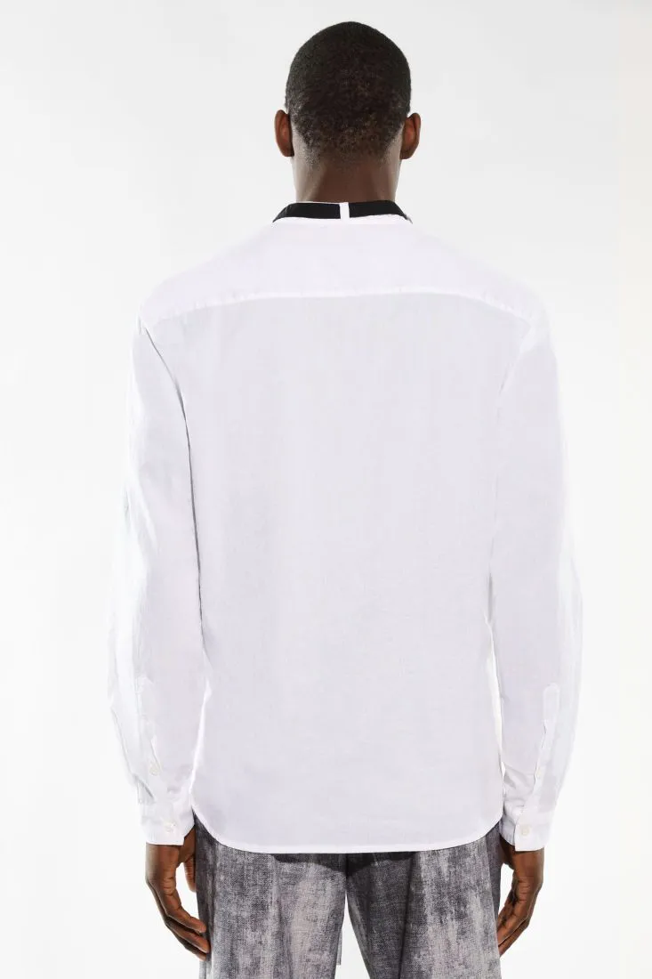 Camicia in puro cotone monocolour con nastrino a contrasto