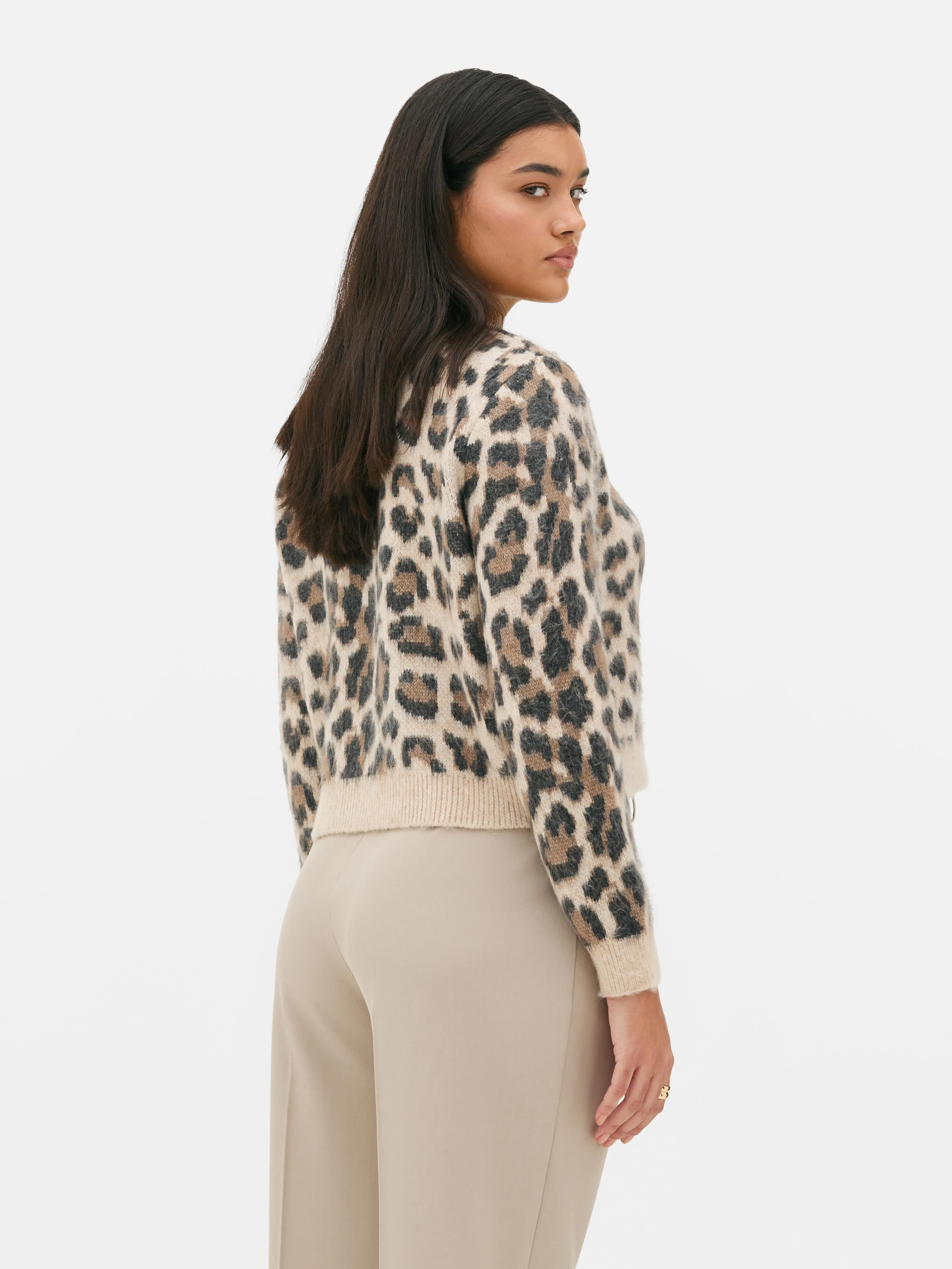 Cardigan girocollo con stampa leopardata