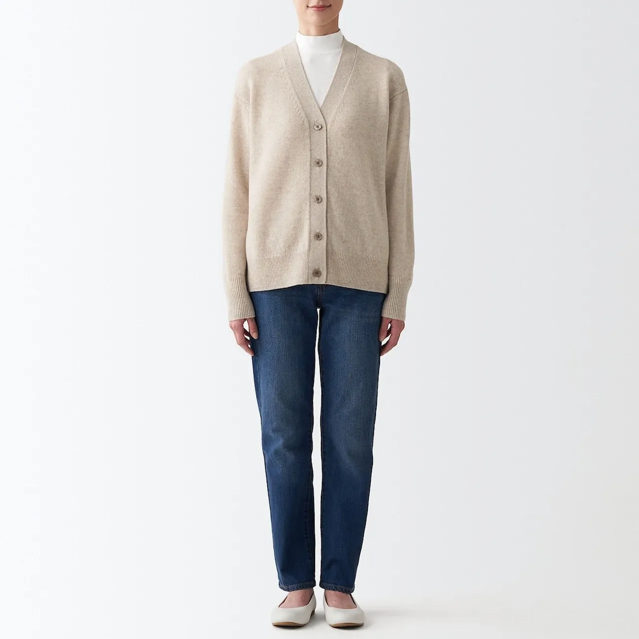 Cardigan in lana con scollo a V