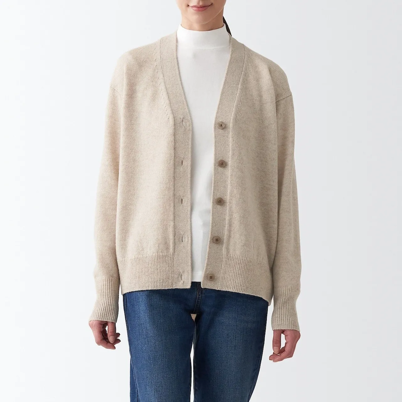 Cardigan in lana con scollo a V