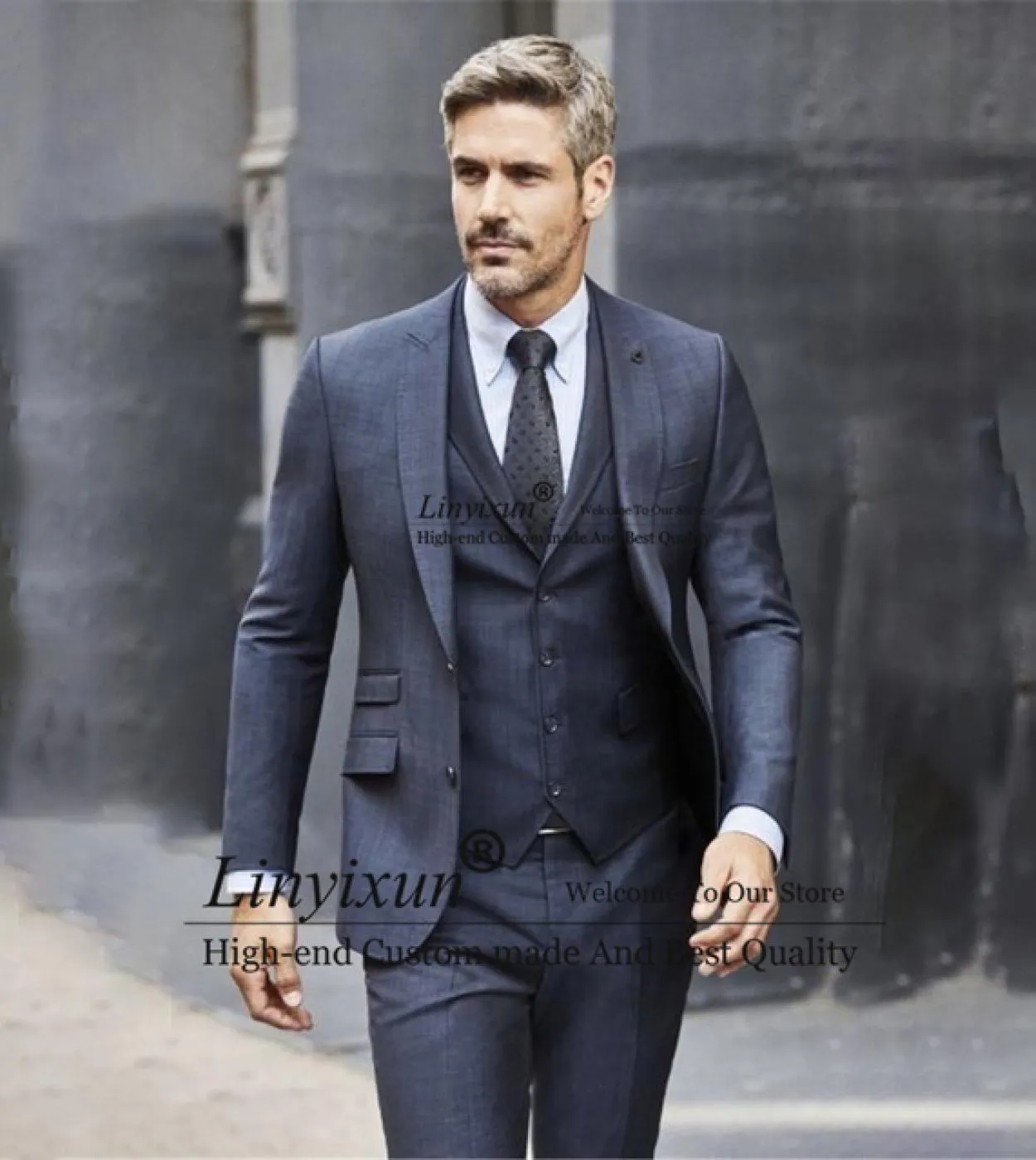 Classico blu navy Abiti da uomo Business Blazer Wedding Groom Tuxedo Slim Fit Banchetto Set 3 pezzi Giacca Gilet Pantaloni Costu