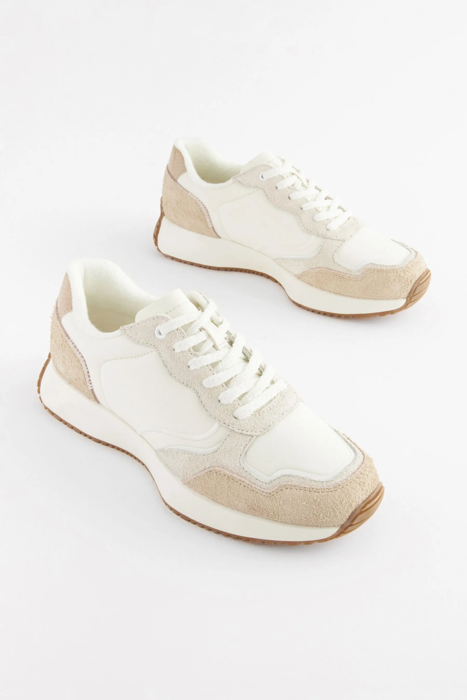 Forever Comfort® - Scarpe da ginnastica scamosciate con suola spessa e cuciture a vista    