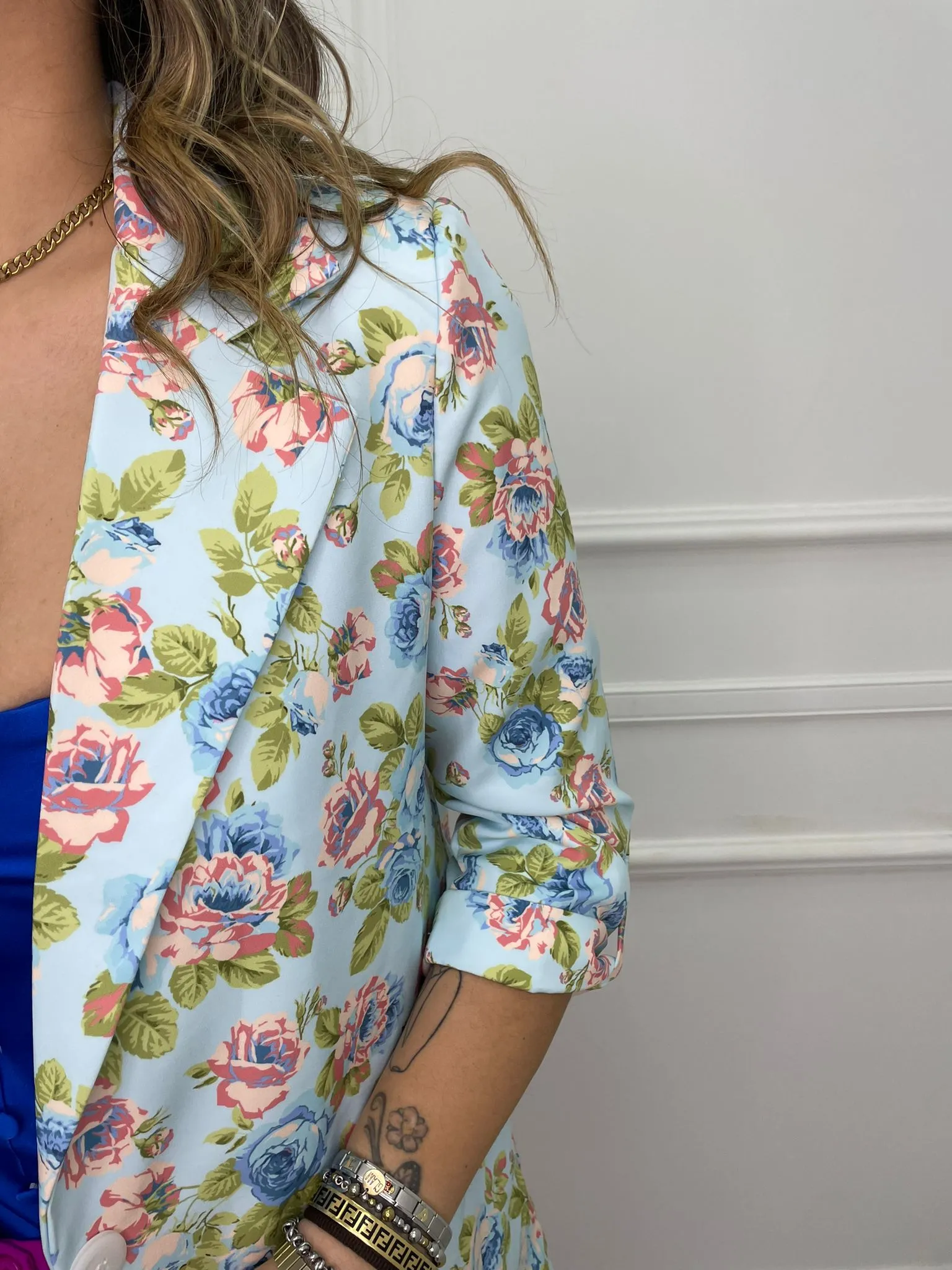 Giacca a fiori con manica arricciata