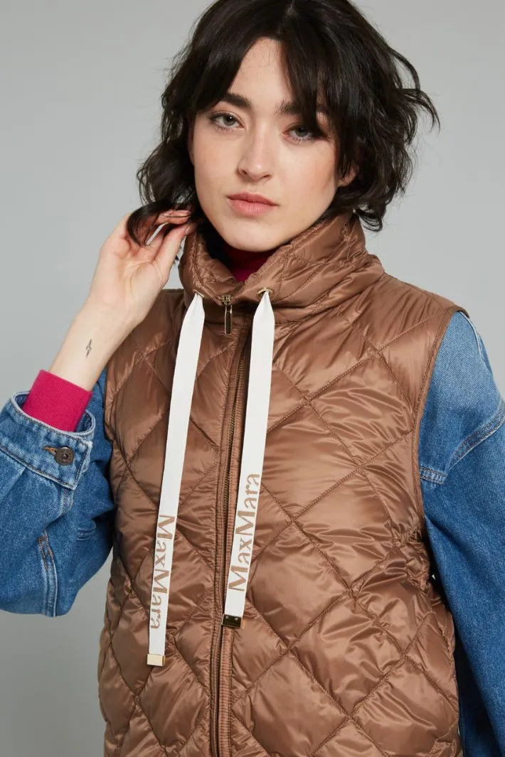 Gilet corto in tela antigoccia