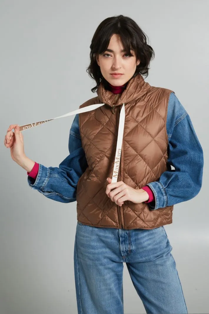 Gilet corto in tela antigoccia