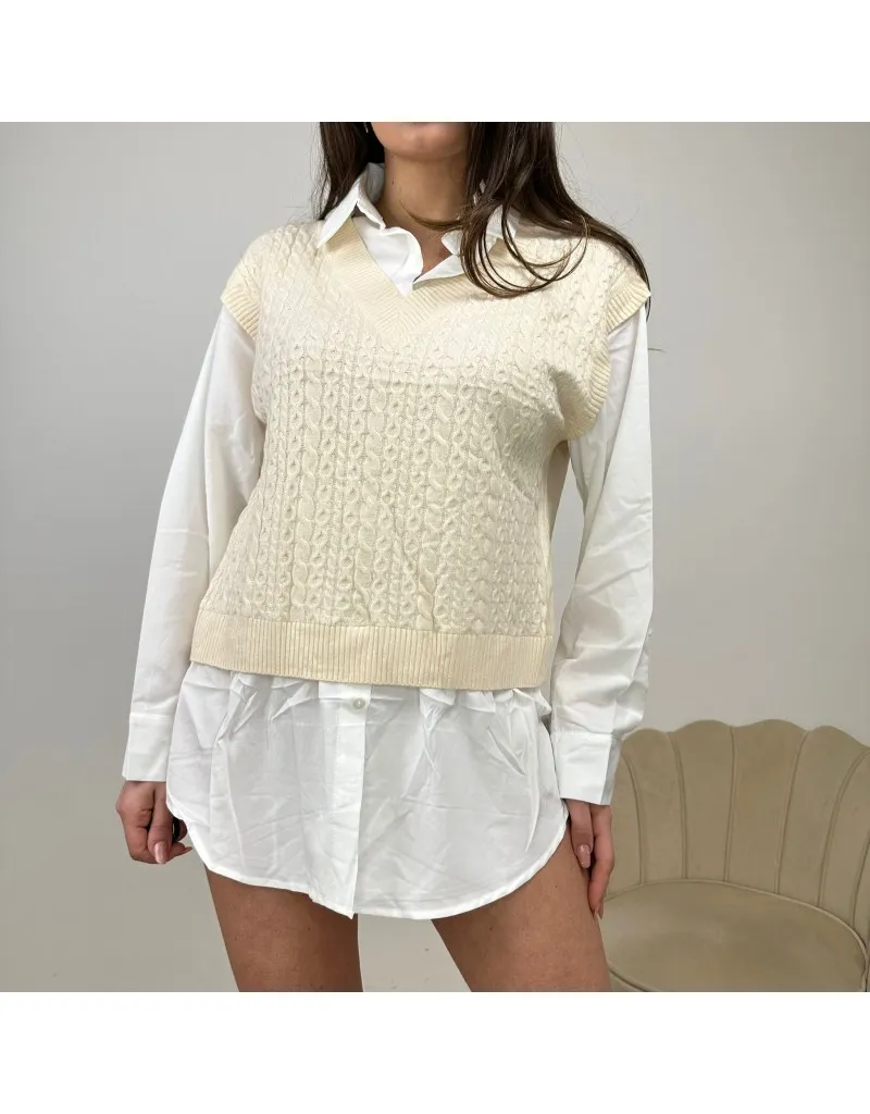 GILET E CAMICIA BEIGE