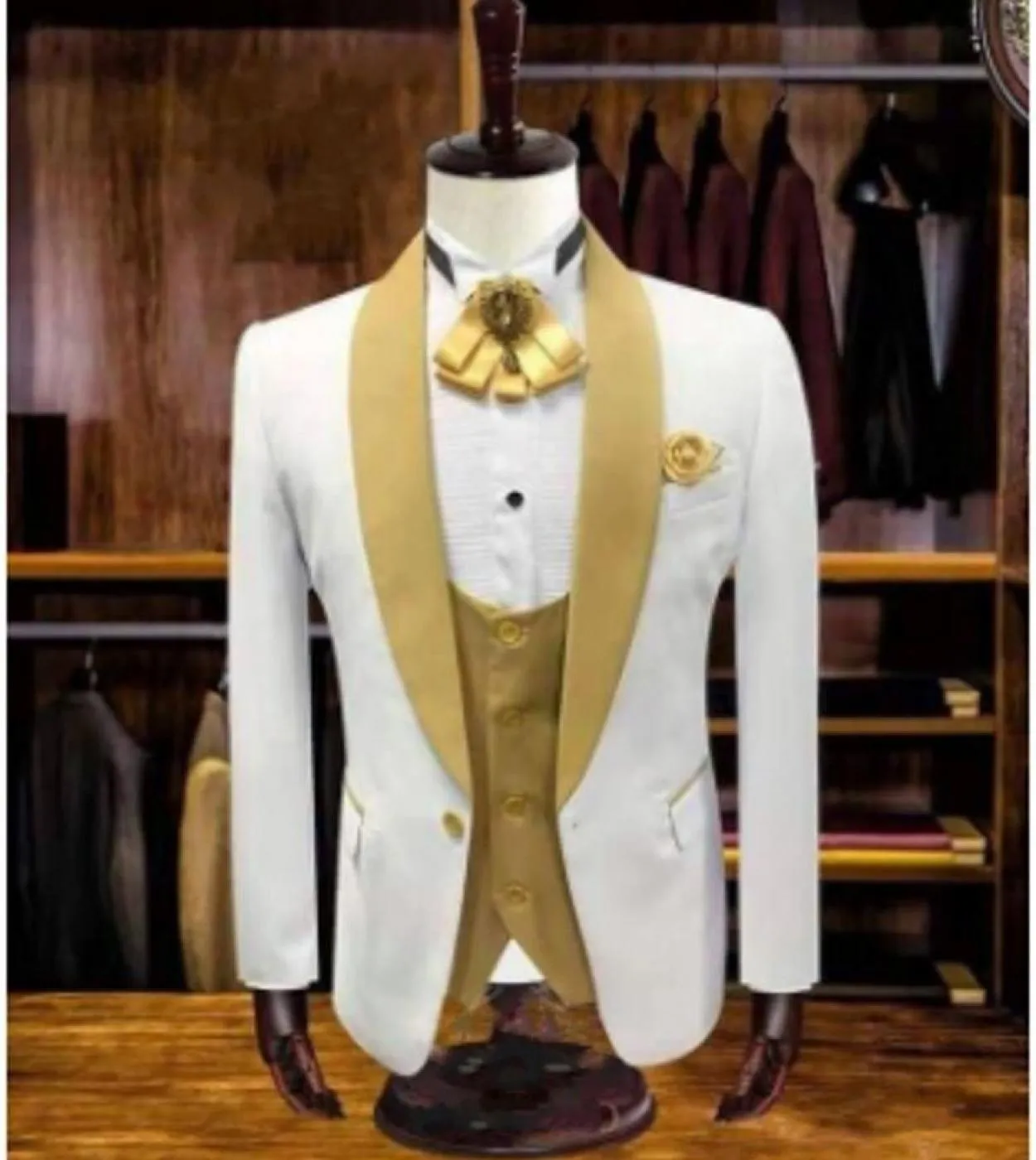 Immagine reale Smoking da sposo color avorio Collo a scialle Uomo Completo da uomo Giacca da cerimonia nuziale Blazer Gilet Pant