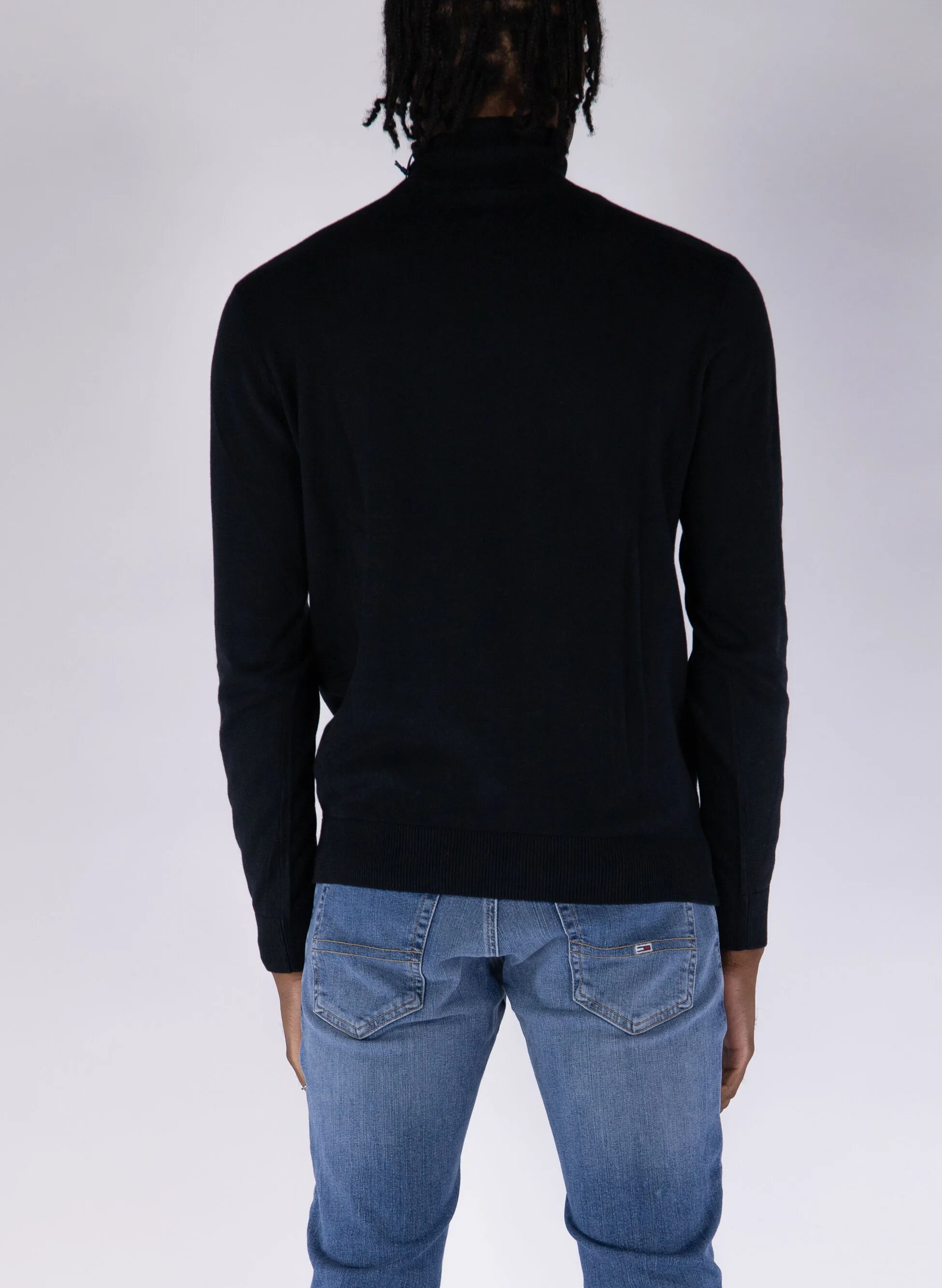 maglione a collo alto