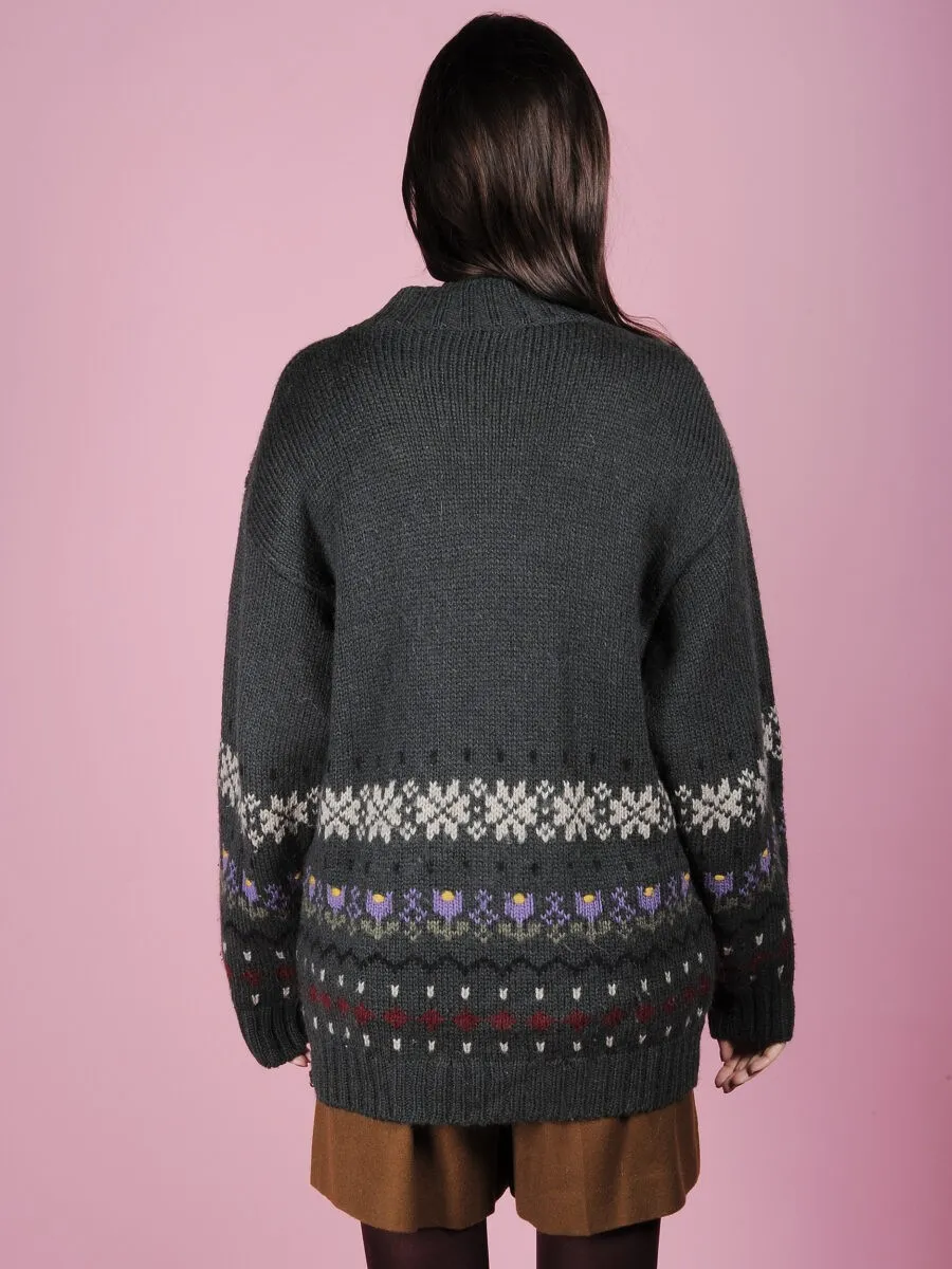 Maglione over a fiori