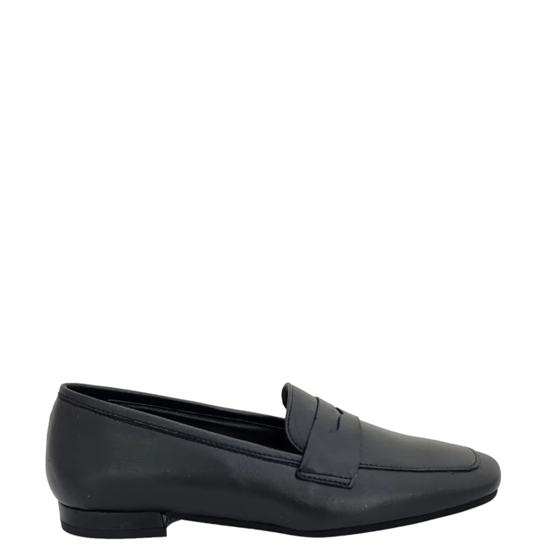 Mocassini college in pelle nero con tacco basso F/W