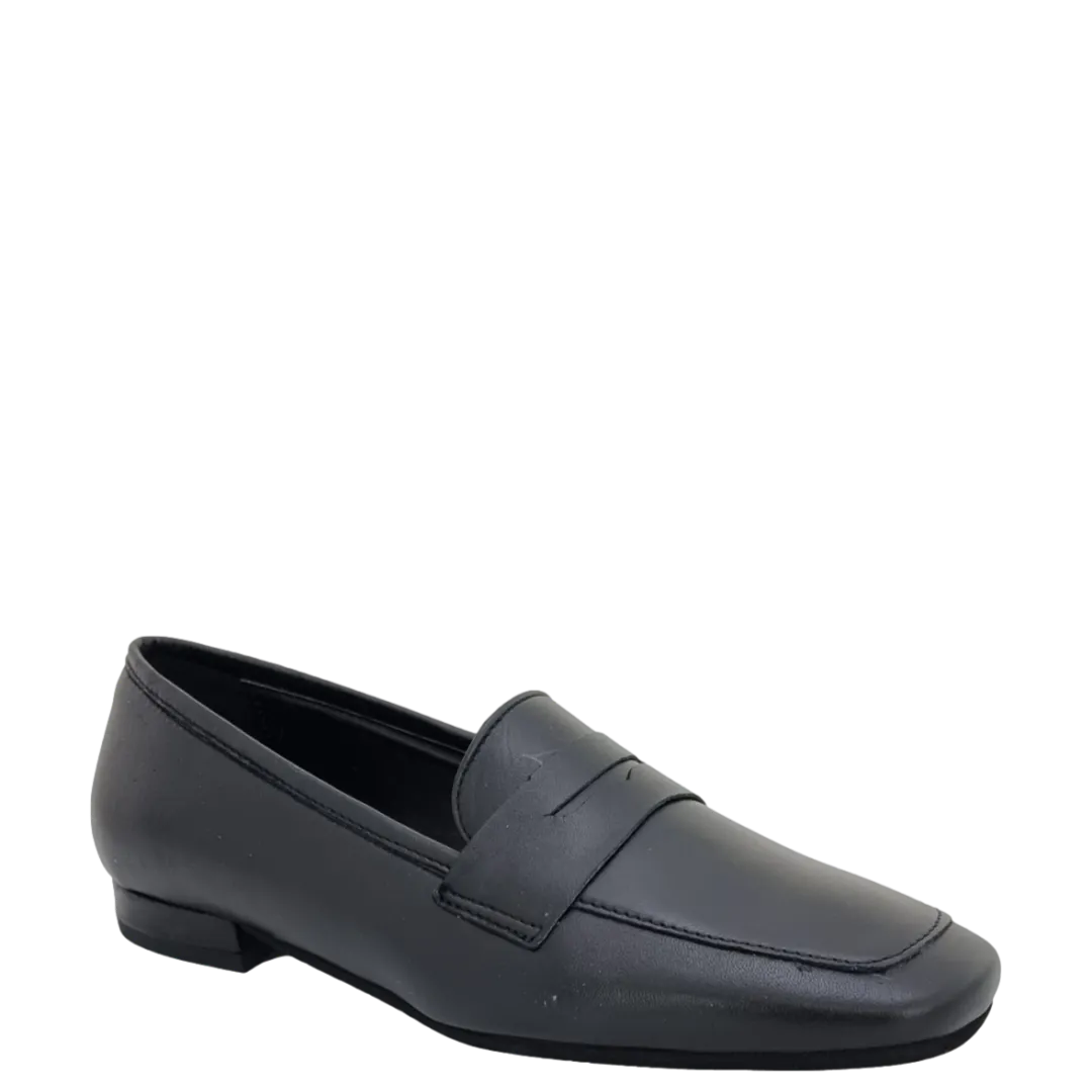 Mocassini college in pelle nero con tacco basso F/W