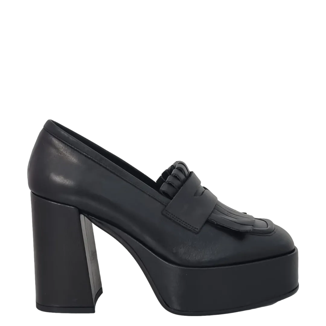Mocassini con frange tacco e plateau alto in pelle nero F/W