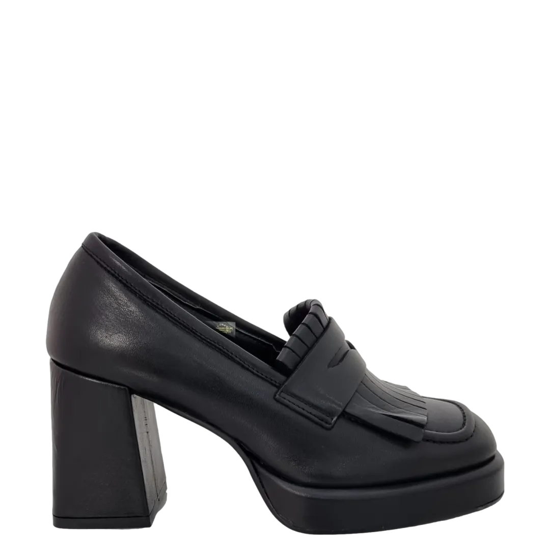 Mocassini con frange tacco e plateau basso in pelle nero F/W