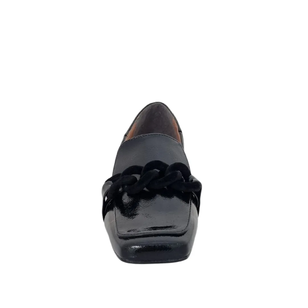 Mocassini con tacco basso punta quadrata naplak nero F/W