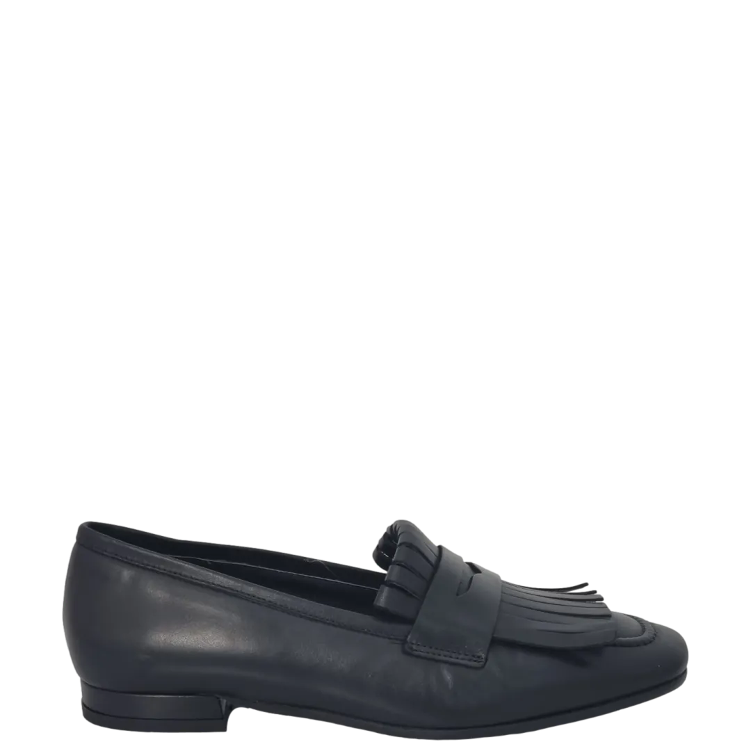 Mocassini in pelle nero con frange tacco basso F/W