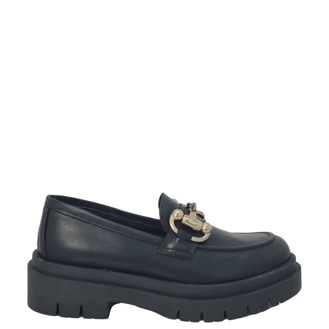 Mocassini pelle nero con accessorio oro suola alta F/W