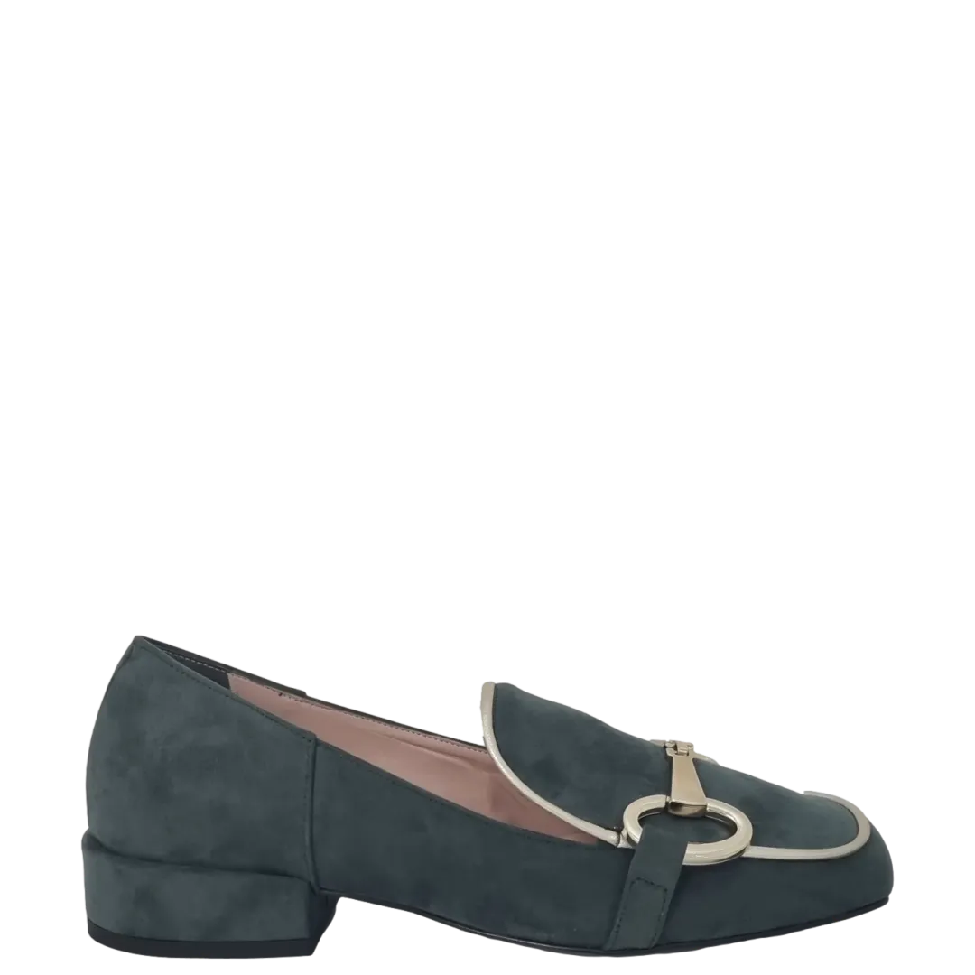 Mocassini punta quadrata camoscio verdone e accessorio oro F/W