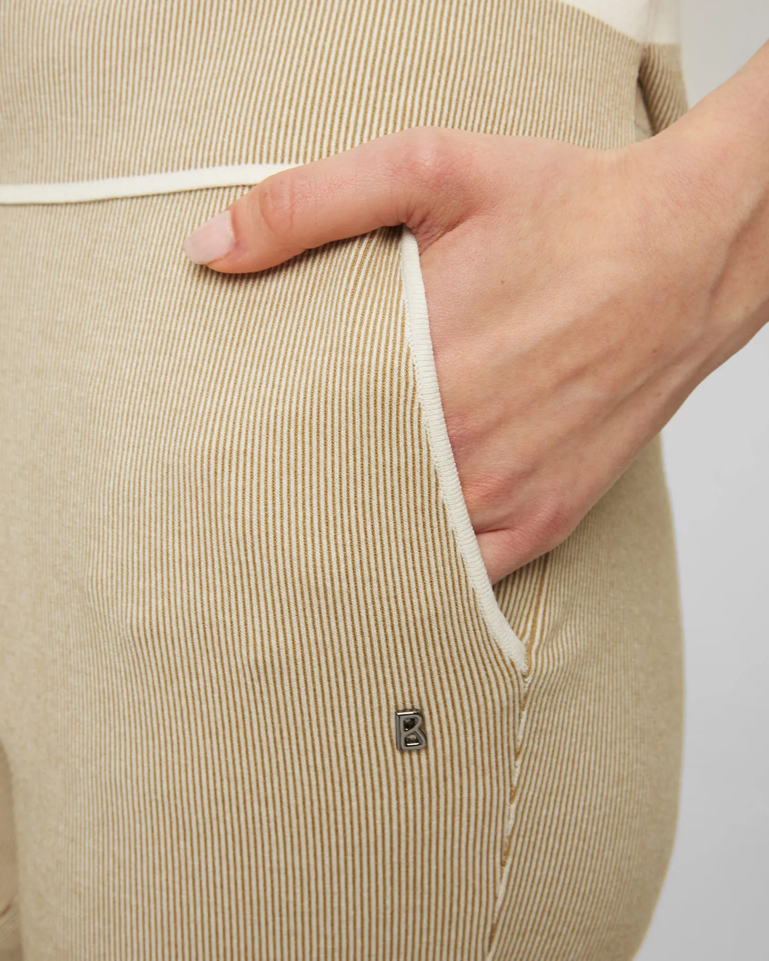 Pantaloni beige in viscosa da donna BOGNER Manon 16938763-133