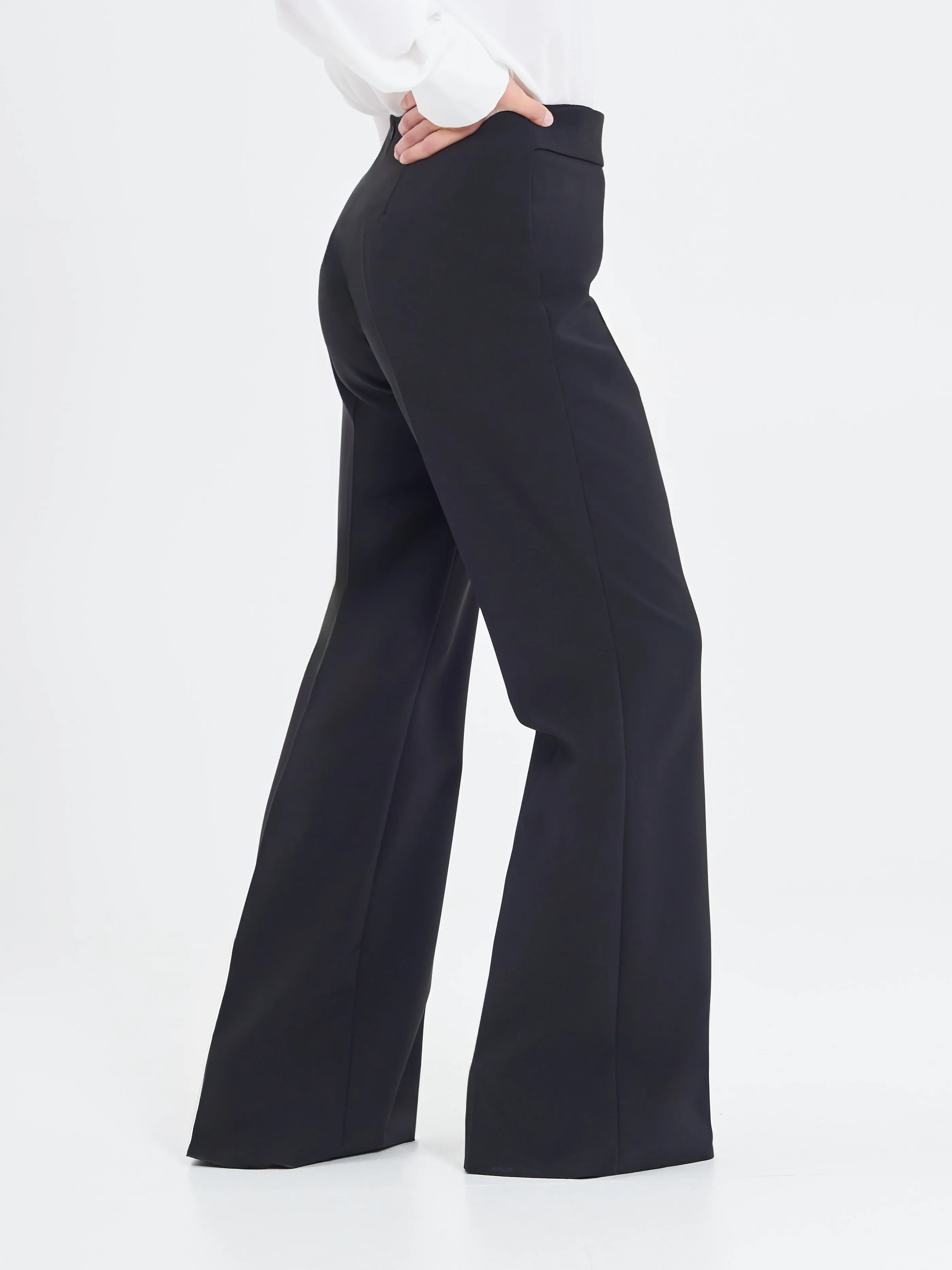      Pantaloni Curvy Fibbia Geometrica     