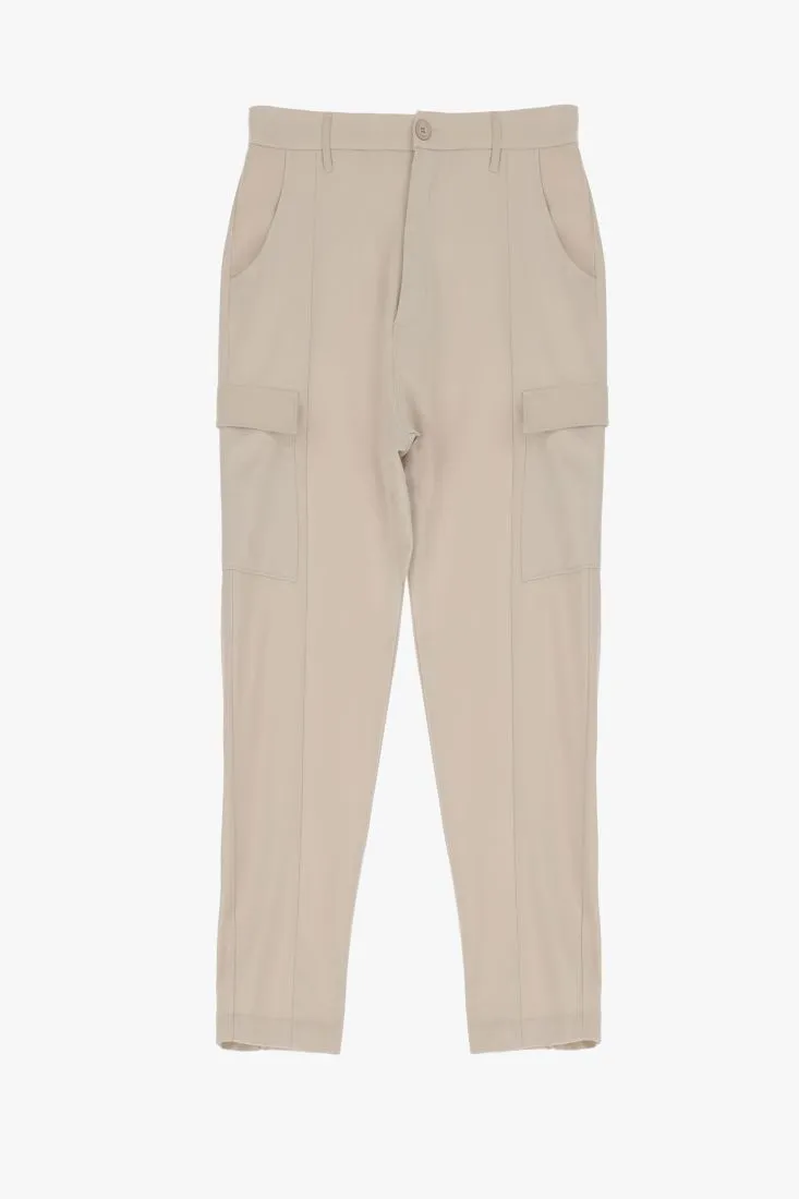 Pantaloni slim-fit monocolour con tasche laterali applicate
