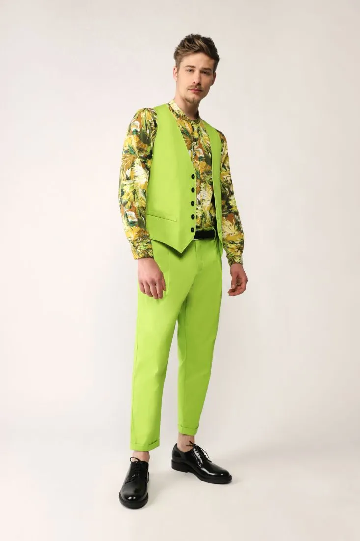Pantaloni straight monocolour con pinces e orli risvoltati