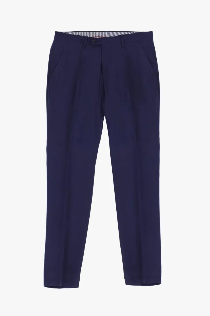 Pantaloni straight monocolour con pinces e piega stirata