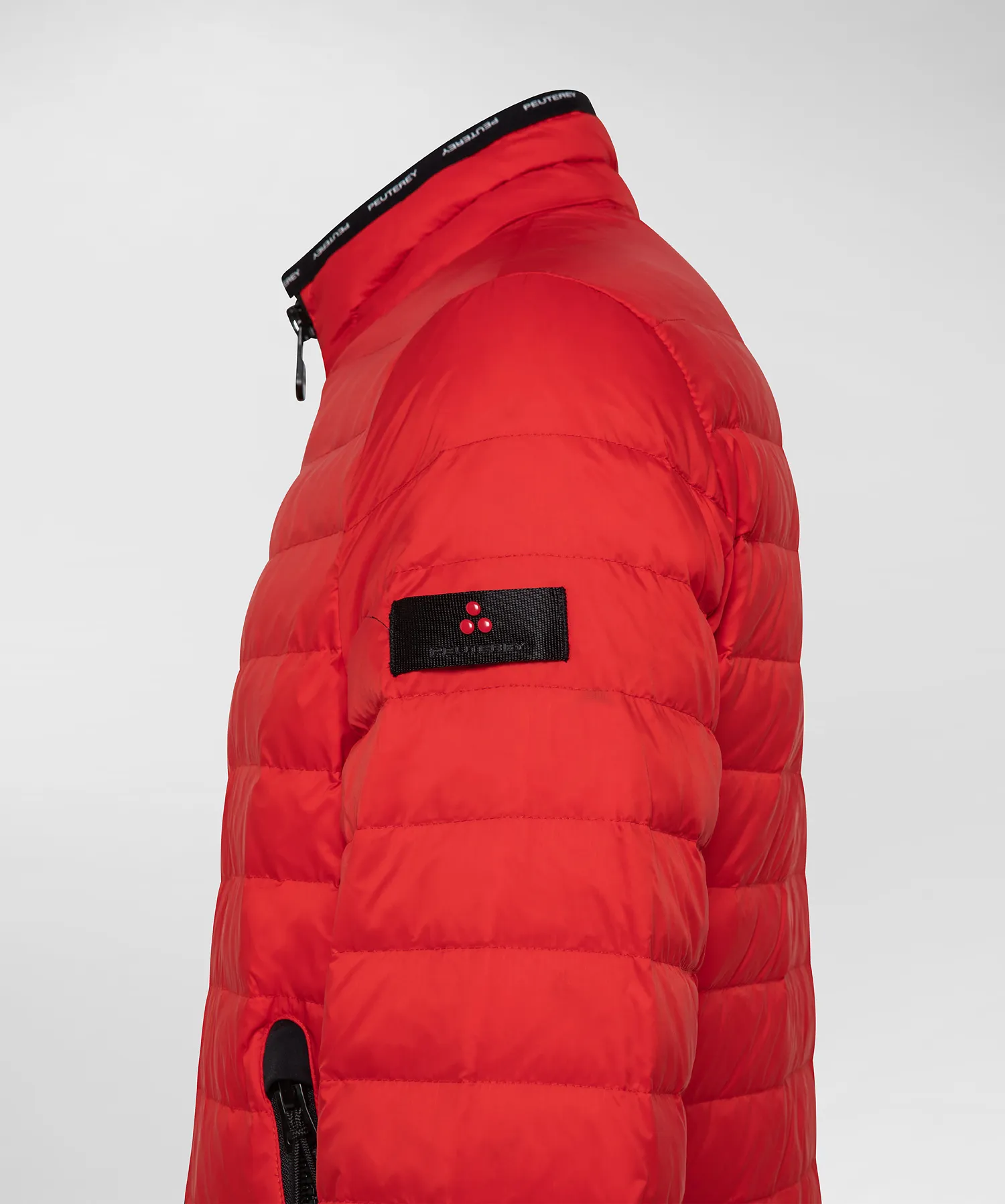 Piumino superleggero e idrorepellente
