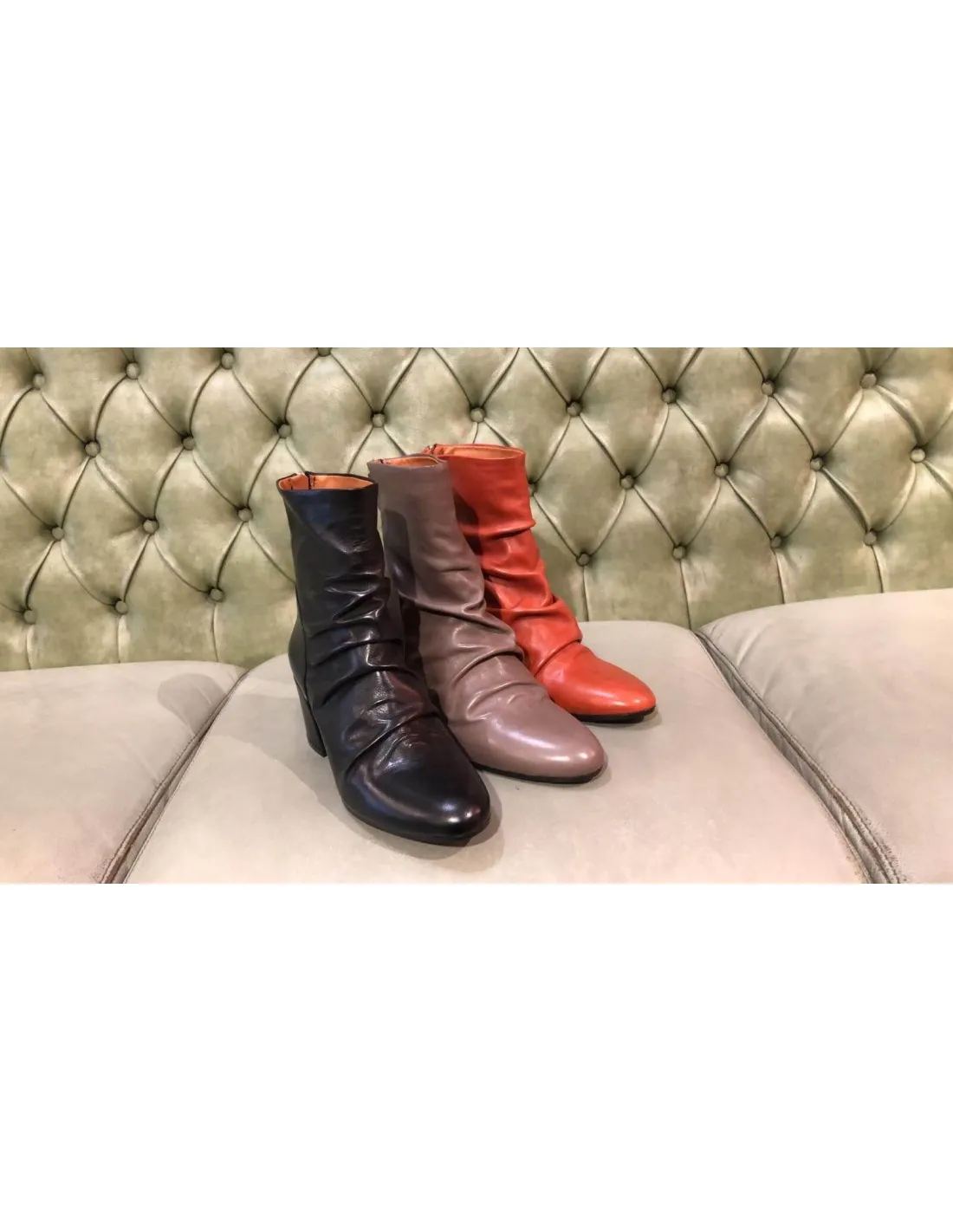 Stivali rossi in pelle, made in Italy