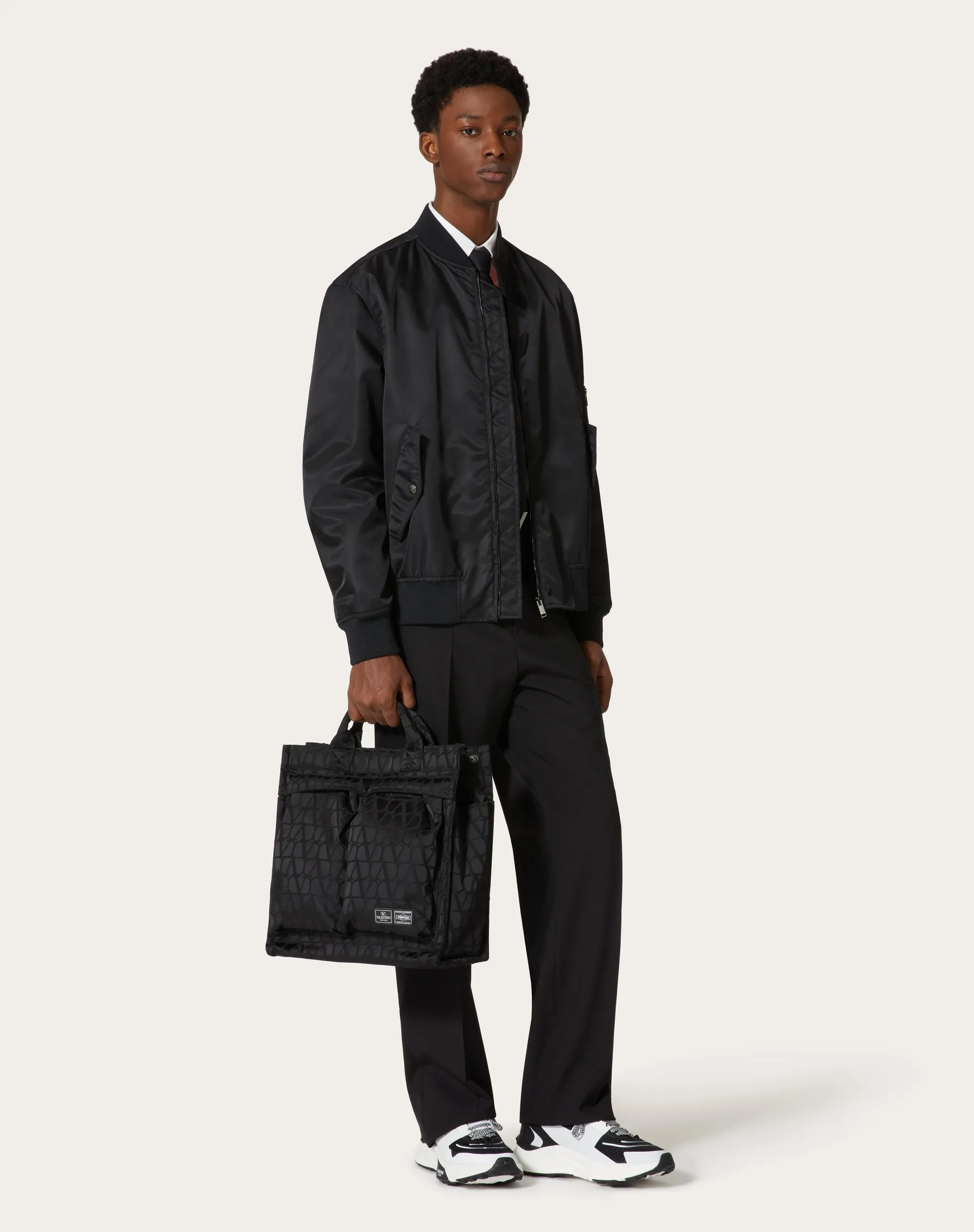 TOTE BAG VERTICALE 2WAY VALENTINO GARAVANI COLLABORATION WITH PORTER IN TESSUTO TECNICO TOILE ICONOGRAPHE